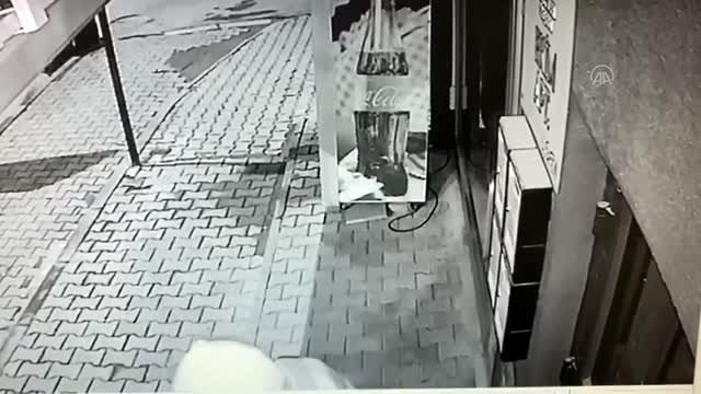 Kar maskeli hırsız 250 kamera kaydı incelenerek yakalandı