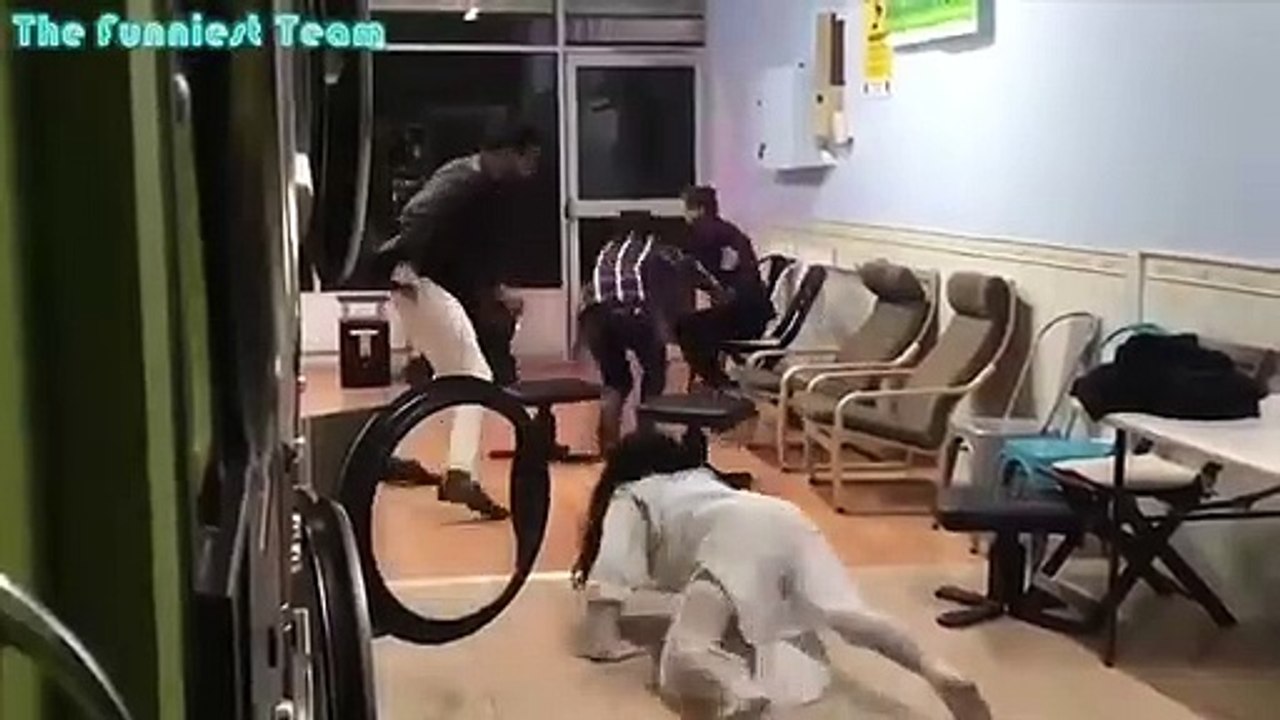 kasihan betul yang kena prank tu hahaha