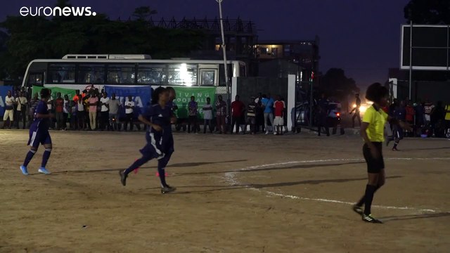 Labdarúgás: a sötétség nem akadály, sőt