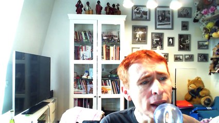 Wiwi égratigne "the belle of the ball"