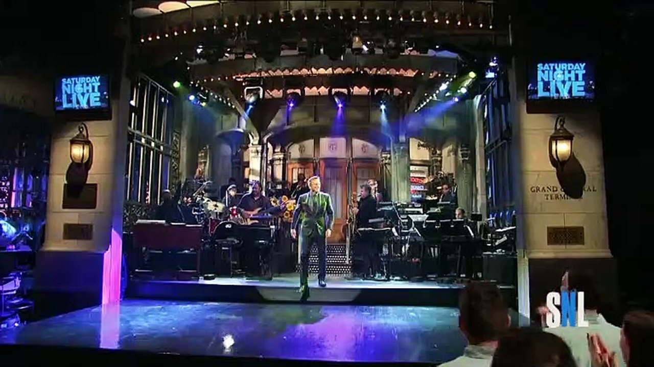 Daniel Craig Returns To SNL