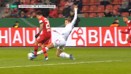 Leverkusen late show too much for 10 man Union