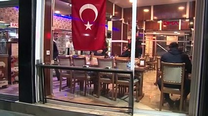 Hesap ödemek yerine kurşun yağdırdı