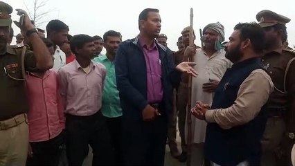 हरदोई: बच्चों के विवाद में दबंगो ने गर्भवती महिला को लाठियों से पीटा