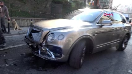 İstanbul-beyoğlu'nda yeni aldığı otomobille arkadaşının cipine çarptı