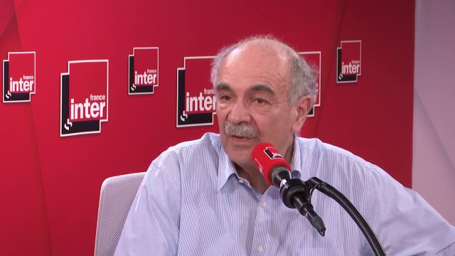 Michel Wieviorka : Ce qui est réel, depuis l’arrivée au pouvoir d’Emmanuel Macron, c’est la destructuration de tout ce qui peut intervenir entre le pouvoir et la société […] on écoute le moins possible les institutions