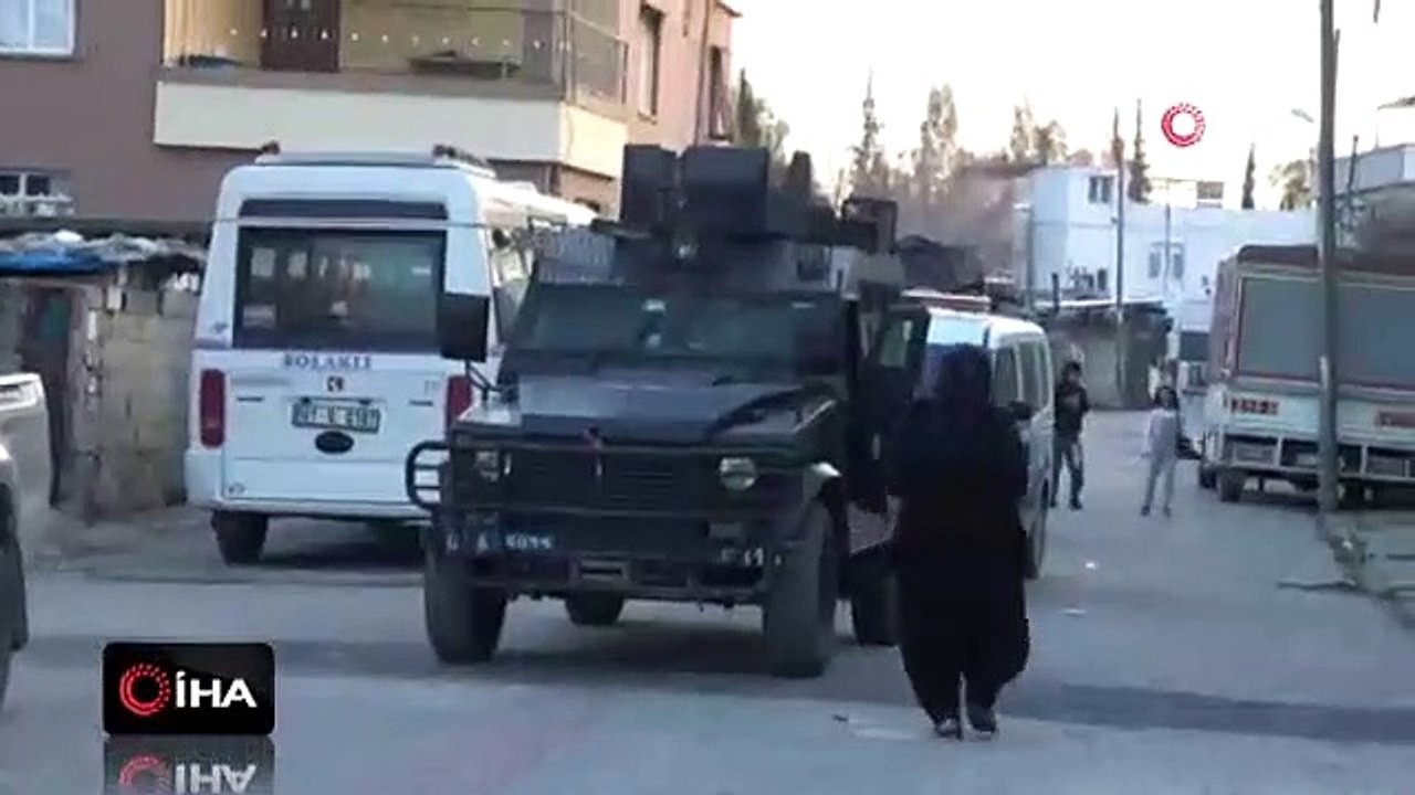 Her fırsatı değerlendiriyorlar... PKK'nın Suriyeli oyununu polis bozdu