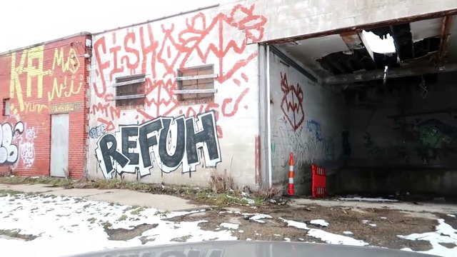 DETROIT EAST SIDE HOOD IN WINTER