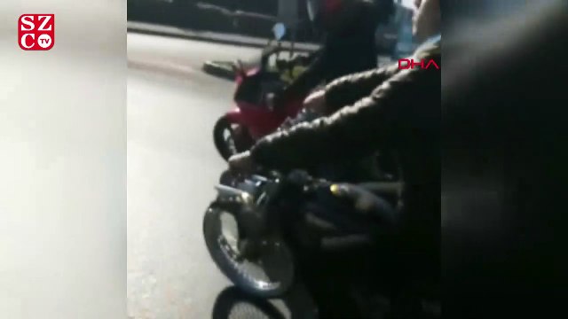 İki motosikletin çarpıştığı kaza kask kamerasında