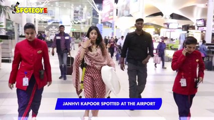 Janhvi  Kapoor Spotted at the Airport | SpotboyE