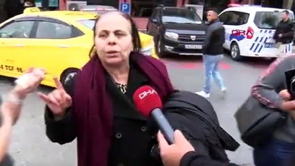 Yüzünden ve boğazından bıçakladı !