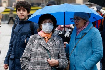 En France, l'épidémie de coronavirus a contaminé plus de 285 personnes