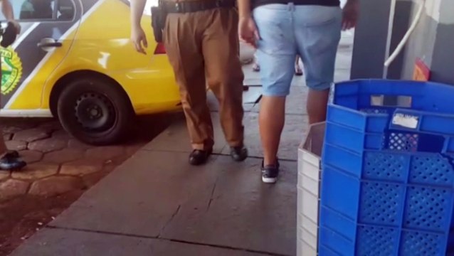 Homens são detidos pela PM após abordagem a ônibus