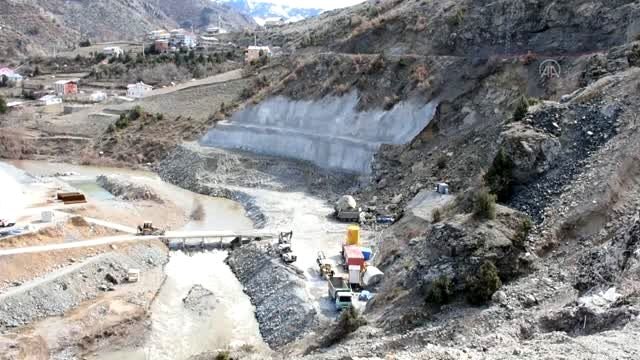 HES şantiyesinde heyelan