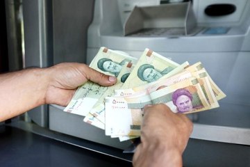 İran Sağlık Bakanı'ndan koronavirüsün yayılmasına karşı "Kağıt para kullanmayın" çağrısı