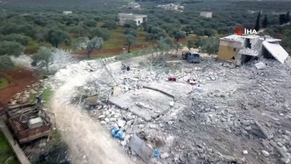 - Rejim sivillere uykuda saldırdı- Suriye’deki hava saldırısında 17 sivilin hayatını kaybettiği tavuk çiftliği havadan görüntülendi