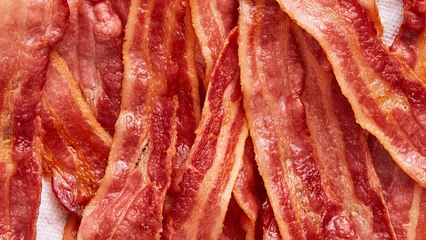 For An Easy Clean-Up, Microwave Bacon Is The Way To Go