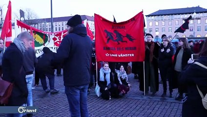 ناشطون سويديون وعرب ينظمون وقفة تضامنية لفتح حدود أوروبا أمام اللاجئين