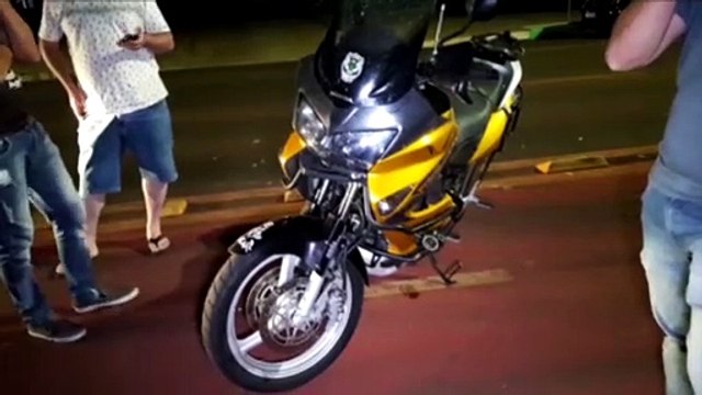 Colisão entre Peugeot 207 e moto Honda Varadero deixa homem ferido na Av. Tito Muffato