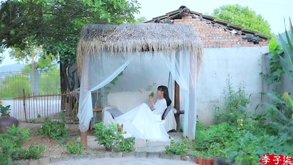 李子柒 - Long, tender and fresh: bean sprouts are nutritious and pollution-free.（又长又嫩又新鲜，这样种豆芽才能保证营养无公害）