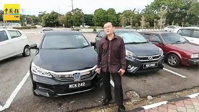 ◤甲州变天◢ 黄和平“打死都不跳槽” 纠正官车车牌“242”