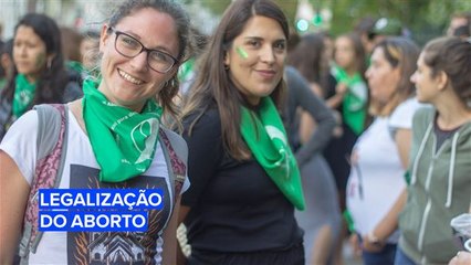 Presidente da Argentina luta pela legalização do aborto
