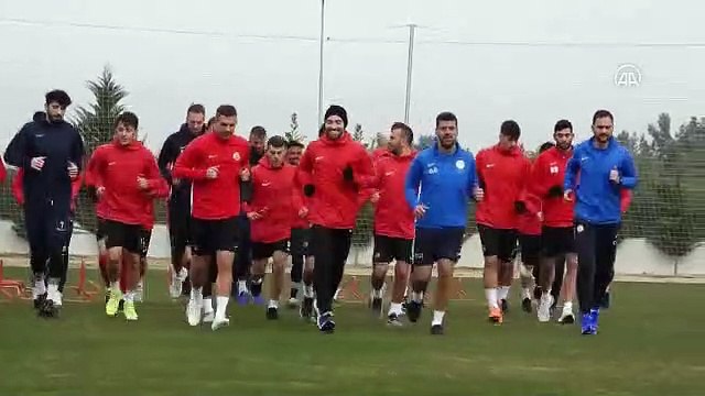 Antalyaspor, nokta atışı transferler ile çıkışa geçti