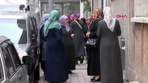 Fatih'te dehşet; genç kadın evinde bıçaklanarak öldürüldü