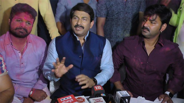 Pawan Singh,Manoj Tiwari और Ritesh Pandey पहली बार एक साथ होली समारोह में
