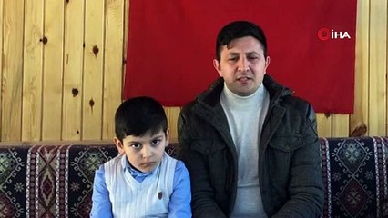 Okumayı sökmeden İstiklal Marşını ezberledi