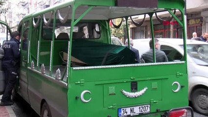 Fatih'te dehşet; genç kadın evinde bıçaklanarak öldürüldü