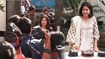 Jhanvi Kapoor celebrates her birthday with MEDIA;Watch video | FilmiBeat
