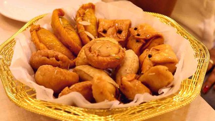 Gujiya Recipe | Gujiya Recipe Mishthanpur | गुझिया रेसिपी | 6 Types Gujiya | CHEF SPECIAL | Boldsky