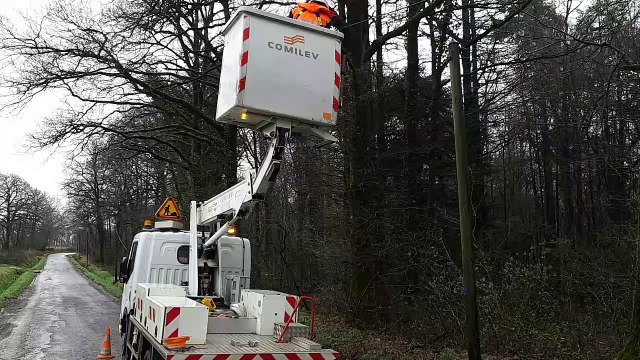 En Mayenne, à cause des intempéries, les techniciens Orange interviennent 150 fois par jour en ce moment, deux fois plus qu'en temps normal