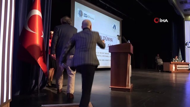 Prof. Dr. Nevzat Tarhan Bülent Ecevit Üniversitesi'nde 'Değişen Dünya, Gençlik ve Aile' konulu konferans verdi.