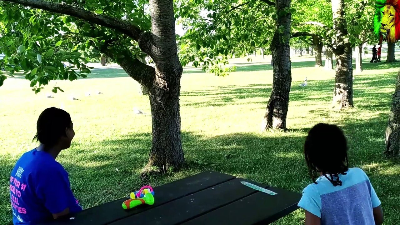 IDIMEEK FAMILY AT THE PARK
