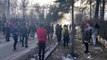 Yunanistan, sığınmacılara gaz bombası ve tazyikli suyla müdahale etti