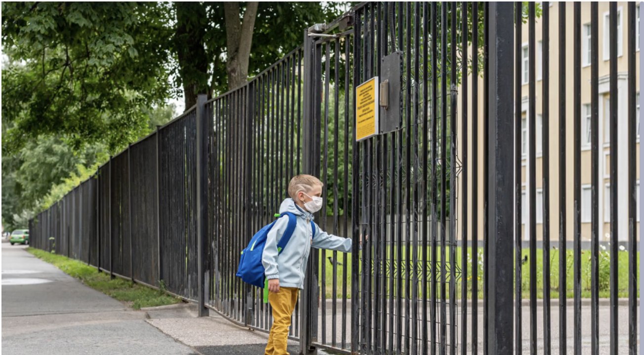 Insolite : une école primaire à Avignon doit interdire le lancer d'écoliers