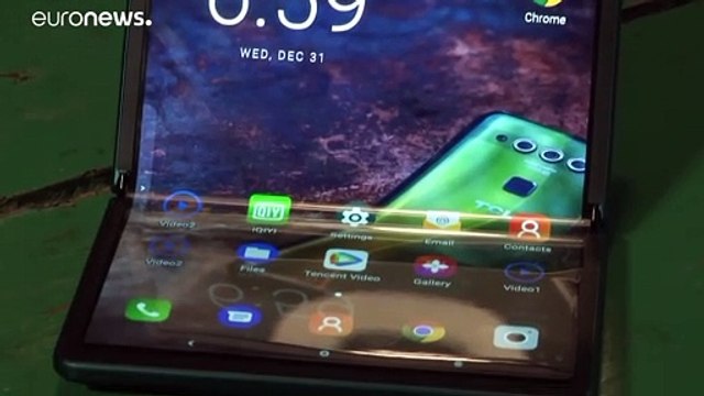 شاهد: شركة تي سي أل الصينية تطور أول هاتف ذكي قابل للطي