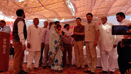 आपकी सरकार आपके द्वार,मरीजों को निशुल्क दवा व पात्र को प्रमाण पत्र