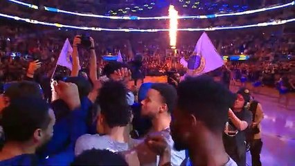 Steph Curry Drops 23 In Return!(1)