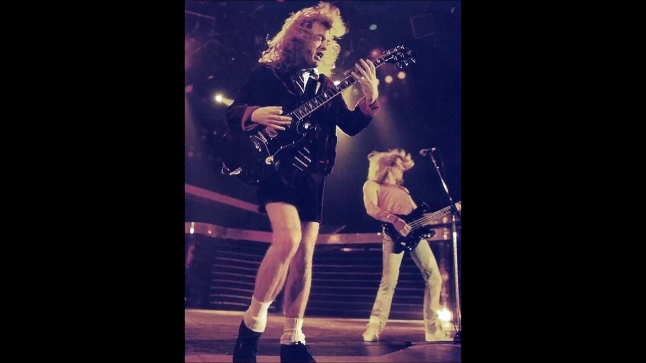 AC / DC - 15 - T.N.T. (Sacramento - 1988)