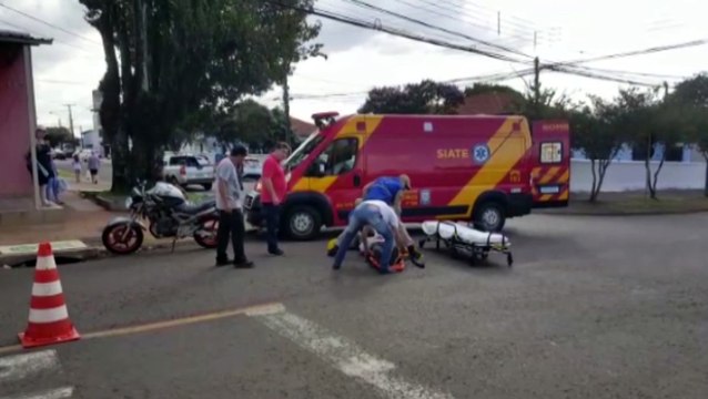Jovem fica ferido em colisão no Bairro Pacaembu