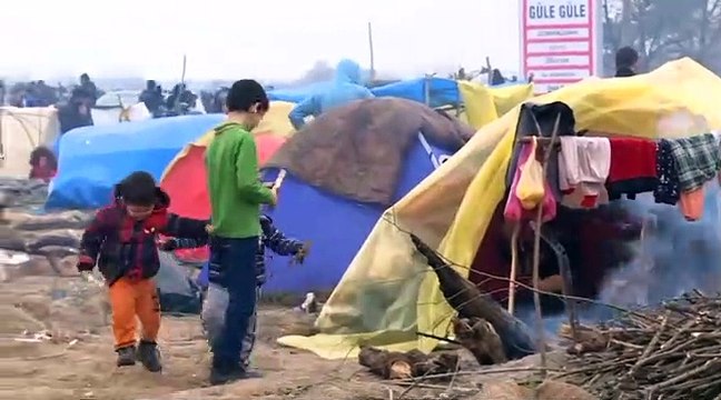 Turquie-Grèce: heurts frontaliers, l'UE cherche à dissuader les migrants