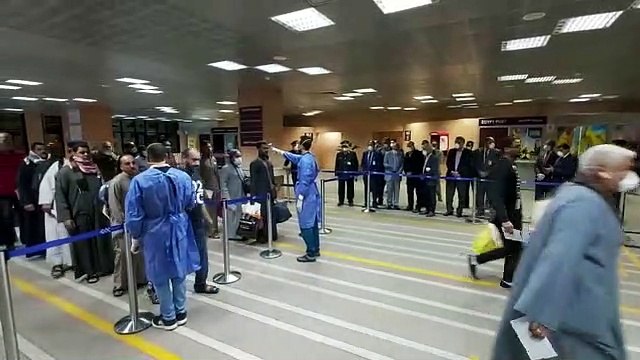 وزير الطيران المدنى يتفقد مطار الأقصر الدولى لمتابعة تطبيق خطة مواجهة كورونا