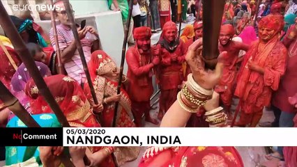 Holi-Fest: Tausende Inder begrüßen den Frühling