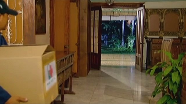 Alex, itinakas ng kanyang mga tauhan