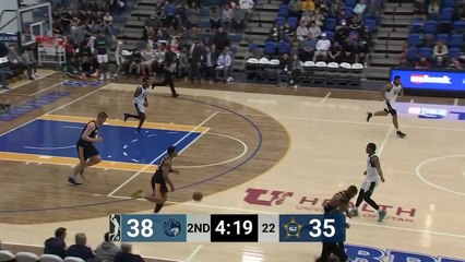 Rayjon Tucker rises up and throws it down