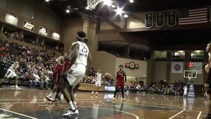 What a dunk by Roger Moute a Bidias!