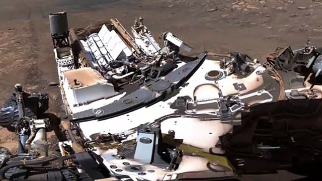 Curiosity Mars Rover Snaps 1.8 Billion-Pixel Panorama (narrated video)